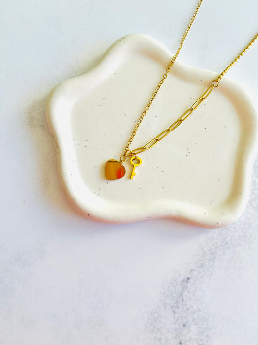 Collar corazón llave de Acero Inoxidable y baño 14K