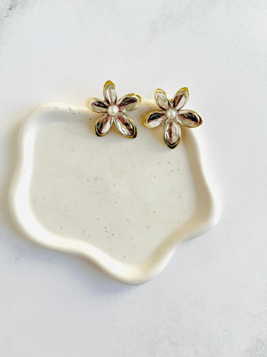 Aros flor dúo con perla de Acero Inoxidable baño 18K