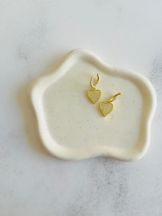 Aros argollas con corazon colgante y circones de Acero Inoxidable con baño de oro 14K