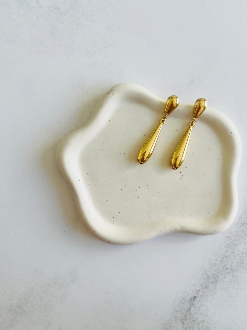 Aros largos gota de Acero Inoxidable con baño de oro 14K